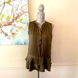 BANANA REPUBLIC OLIVE GREEN SLEEVELESS TOP SIZE SMALL 🌟EUC🌟